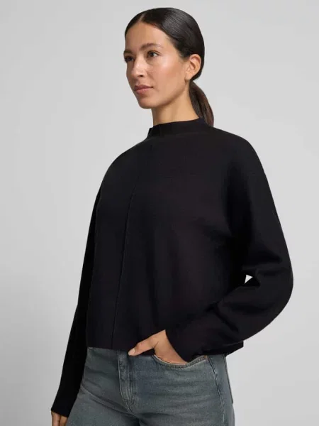 Swetrowy bezrękawnik model Punus z golfem typu mock neck Opus czarna