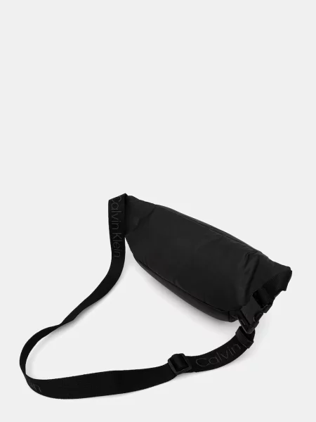 Calvin Klein Övtáska fekete