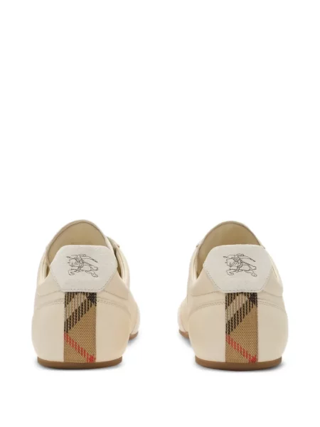 Sneakerși Burberry din piele
