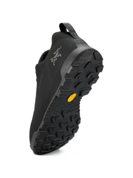 Tenisky Arc'teryx čierna