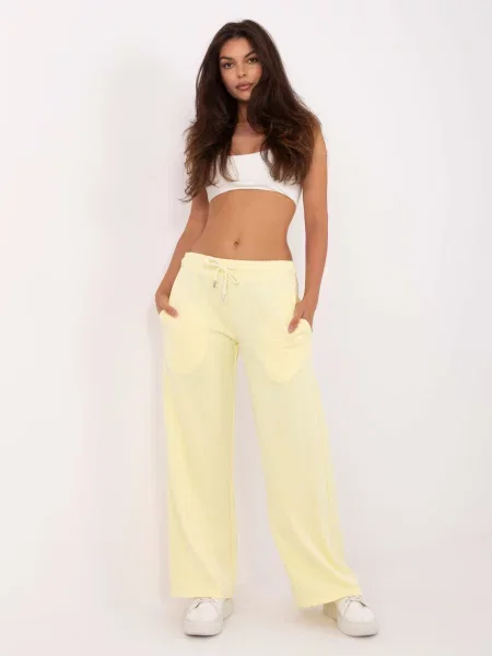Pantaloni Relevance alb