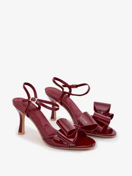 Usnjene sandali Boto z lokom z visoko peto rdeča