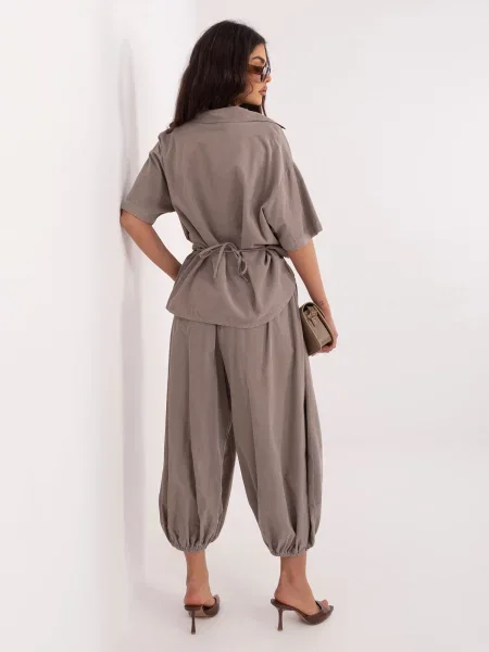 Pantaloni Italy Moda de catifea bej