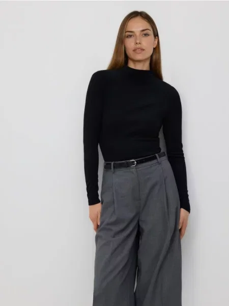 Reserved Боді з високим вмістом модалу чорний