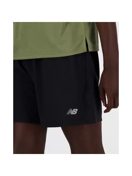 Spodenki New Balance Sport Essentials Lined 5 inch S czarne