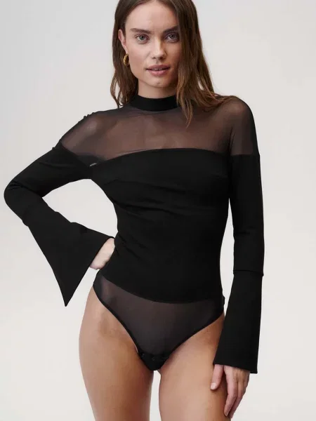 Класична блуза Undress Code чорна