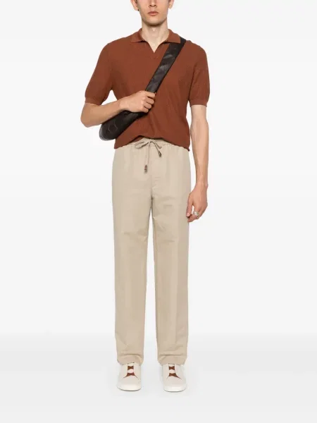 Tiesaus kirpimo kelnės Brioni