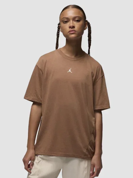 Футболка Jordan бежевая