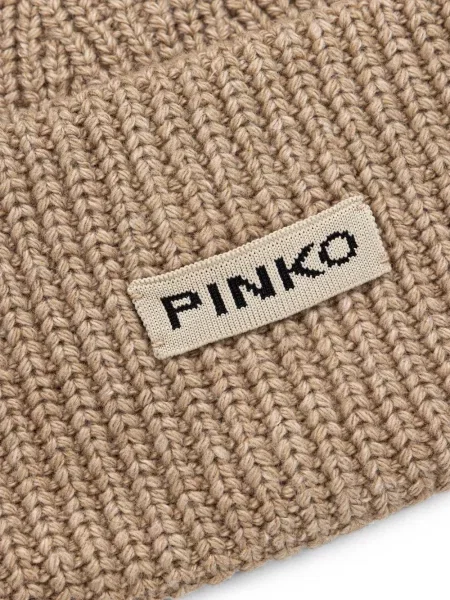 Kötött sapka Pinko autogrammal
