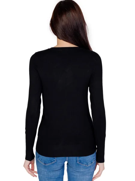 Haftowany sweter z dekoltem w serek Guess z dekoltem w serek czarny