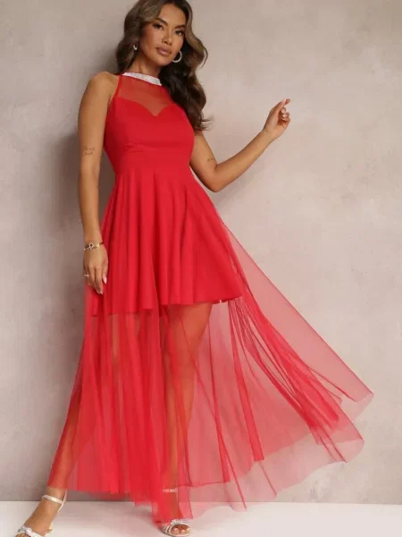 Maxi Sukienka o Rozkloszowanym Fasonie z Długim Tiulem i Ozdobnymi Cyrkoniami Amorah czerwona