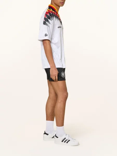 Krótkie spodnie Adidas z logo czarne