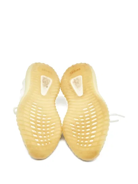 Sneakerși Adidas Yeezy tricotate alb
