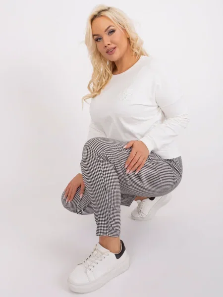Bluza Fashionhunters bela