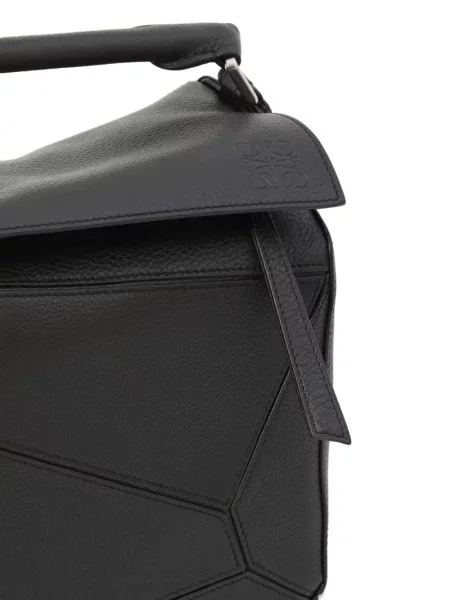 Кожена чанта Loewe черно
