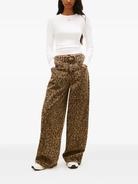 Blugi Tommy Jeans cu imagine maro