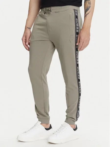 Παντελόνι φόρμας Guess χακί