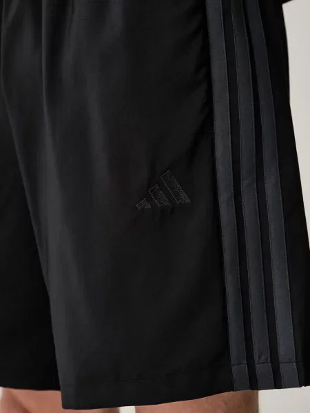 Шорты Adidas