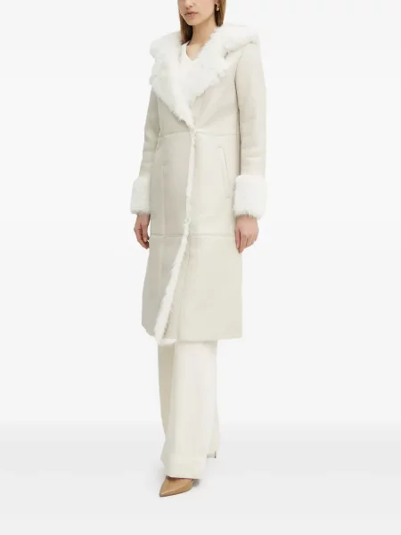 Futro Guess z kapturem z futerkiem