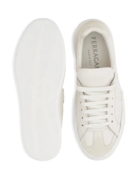 Sneakerși Ferragamo din piele de căprioară alb