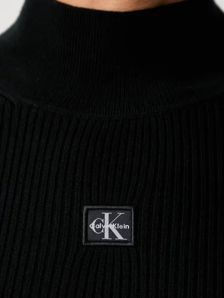 Calvin Klein Jeans рокля тип пуловер с черно