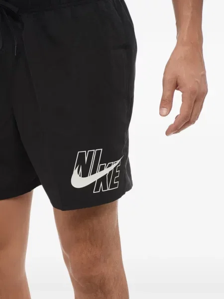 Scurt chiloți Nike cu imagine cu model floral negru