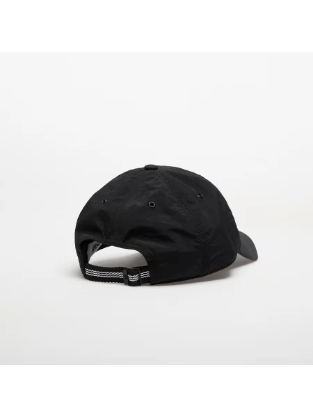Kšiltovka Adidas Originals s aplikacemi černá