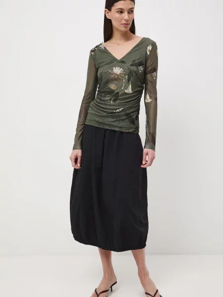 Medicine лонгслів