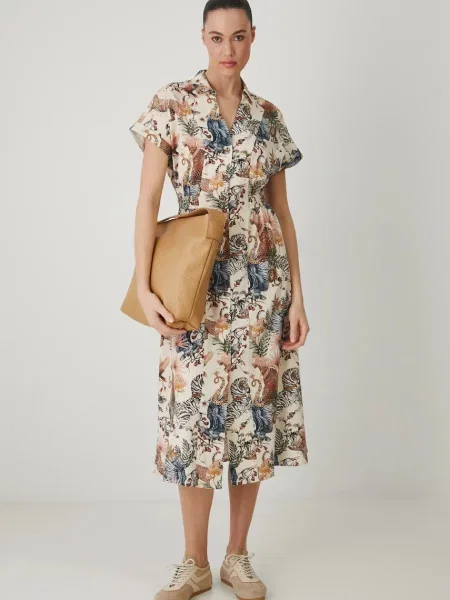 Medicine sukienka z domieszką lnu midi rozkloszowana beżowy