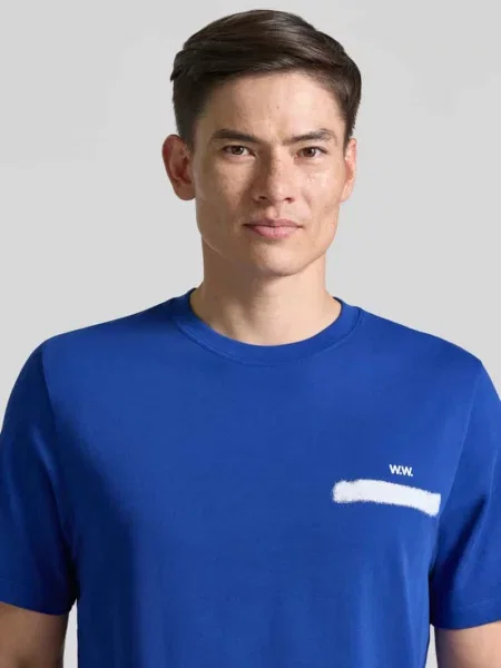 T-shirt z nadrukiem z motywem z tyłu model Bobby' Wood Wood błękitna