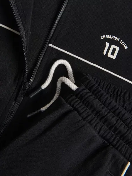 Reserved Спортивний комплект з принтом чорний