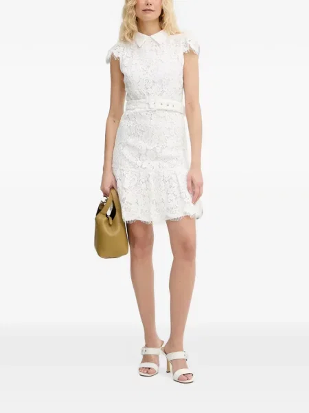 Cu centură rochie mini Silvian Heach din dantelă alb
