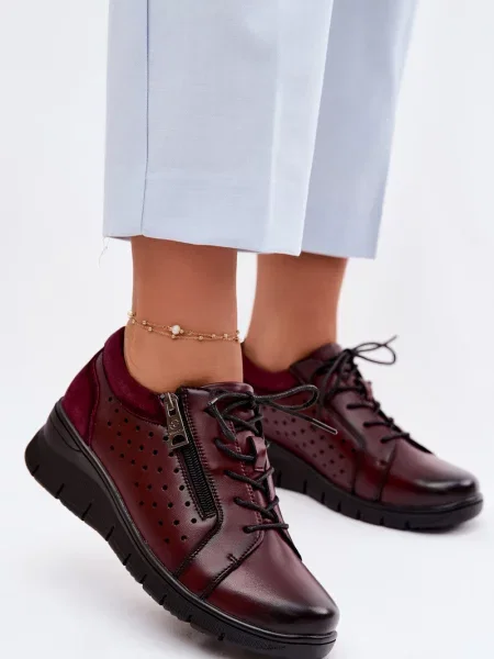 Полуотворени обувки Vinceza на платформе черно