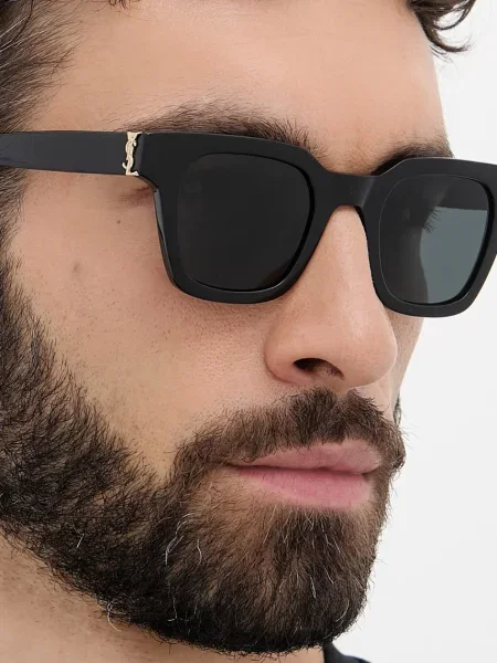 Saint Laurent négyzet alakú napszemüveg fekete