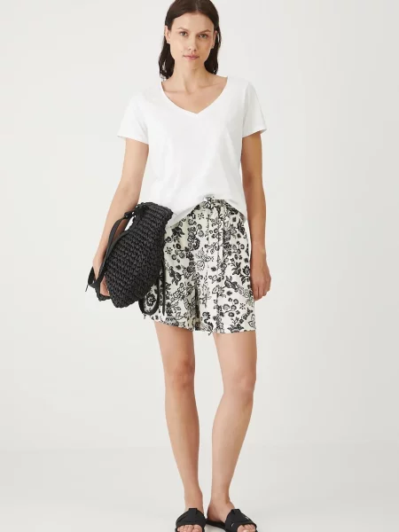 Къс панталон с лен Medicine с десен със стандартна талия бежово