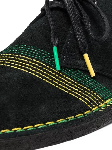 Велурени пустинни ботуши Clarks Originals черно