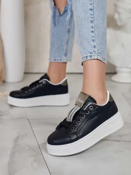 Sneakerși Resti negru