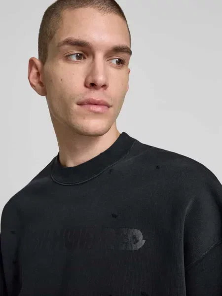 Bluza z przetarciami Won Hundred czarna