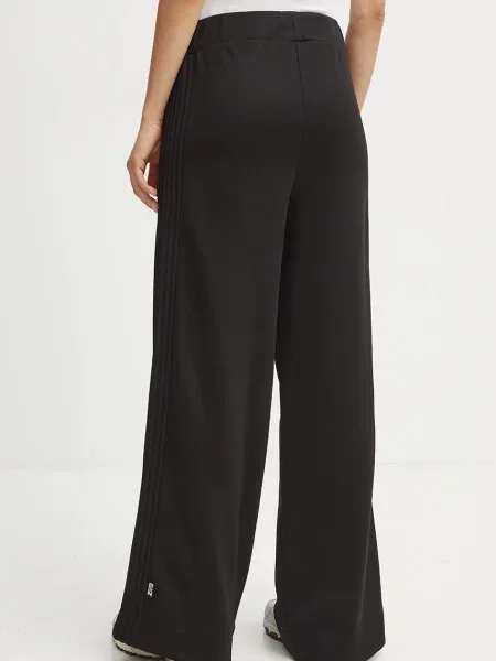 Emporio Armani spodnie dresowe czarne