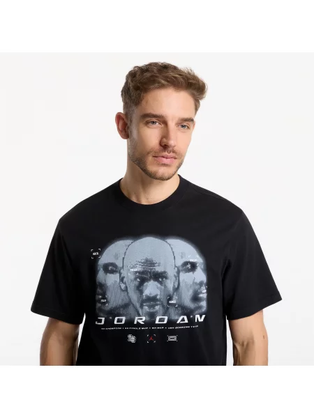 Тениска Jordan Sport Dri-FIT Graphic T-Shirt Black/ Pure Platinum M черно