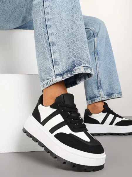 Sneakersy na Tłoczonej Platformie z Ozdobnymi Paskami Fonivena czarne