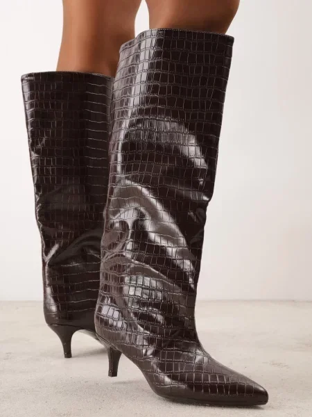 Cizme cu stiletto decorate cu imitație de piele de crocodil Martinesa maro