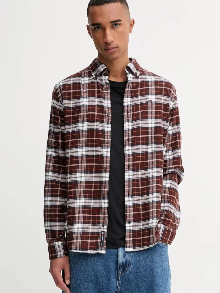 Риза Tommy Jeans със стандартна кройка с яка с копче кафяво