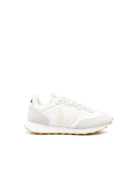 Sneakersy Veja zamszowe białe
