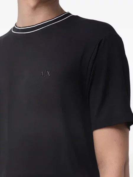Μπλούζα Armani Exchange με σχέδιο από ζέρσεϋ μαύρο