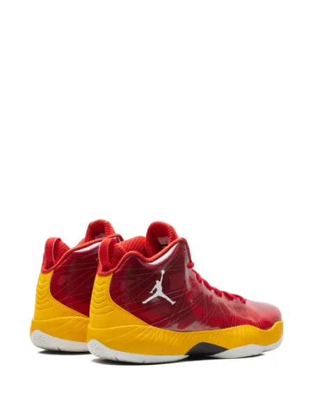 Sneakerși Jordan cu autograf roșu
