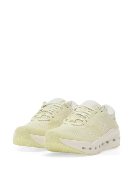 Sneakerși On galben