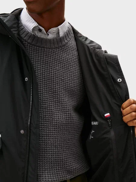 Куртка Tommy Hilfiger с капюшоном черная