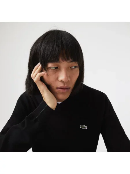 Lacoste Sweter Z Dekoltem W Serek Z Organicznej Bawełny czarny