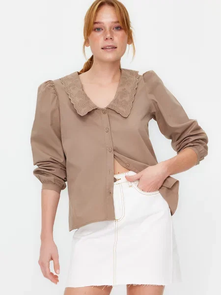 Gulerat cămașă Trendyol cu broderie bej